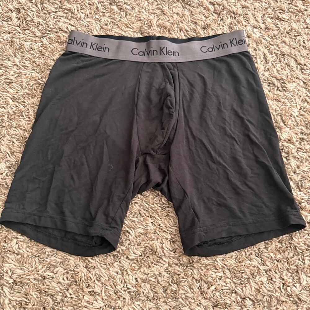 Calvin Klein Boxers- Small - Picture 2 of 2